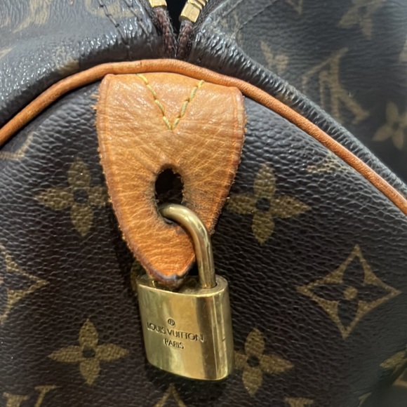 Louie Vuitton speedy bag - Picture 4 of 9